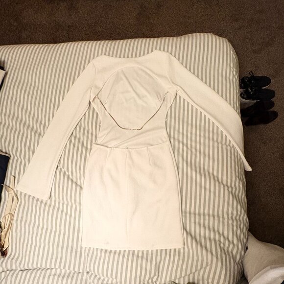 Saints & Secrets white long sleeve mini dress - Picture 2 of 4
